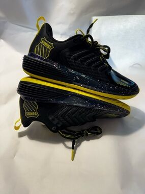 K-Swiss men’s court shoes size 7 Black and Yellow new/return